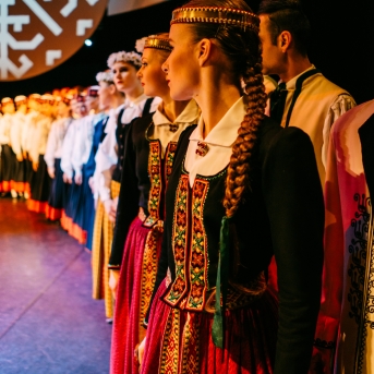 Dancim 70 Latvijas Nacionālajā operā - Foto Anna Zvejniece un Jurģis Rikveilis