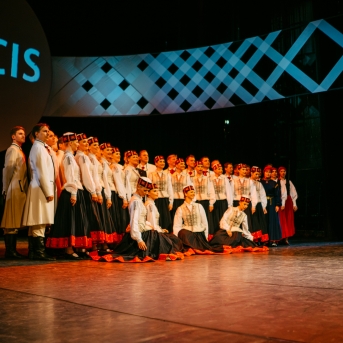 Dancim 70 Latvijas Nacionālajā operā - Foto Anna Zvejniece un Jurģis Rikveilis