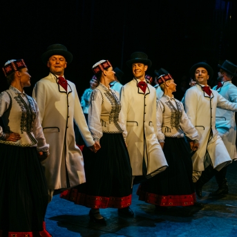 Dancim 70 Latvijas Nacionālajā operā - Foto Anna Zvejniece un Jurģis Rikveilis