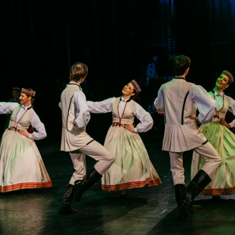 Dancim 70 Latvijas Nacionālajā operā - Foto Anna Zvejniece un Jurģis Rikveilis