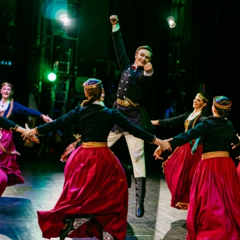 Dancim 70 Latvijas Nacionālajā operā - Foto Anna Zvejniece un Jurģis Rikveilis