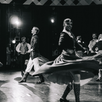 Dancim 70 Latvijas Nacionālajā operā - Foto Anna Zvejniece un Jurģis Rikveilis