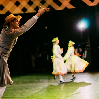 Dancim 70 Latvijas Nacionālajā operā - Foto Anna Zvejniece un Jurģis Rikveilis