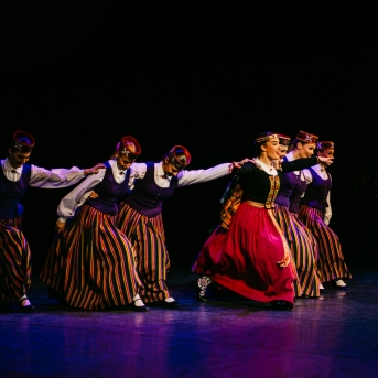 Dancim 70 Latvijas Nacionālajā operā - Foto Anna Zvejniece un Jurģis Rikveilis