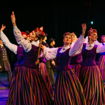 Dancim 70 Latvijas Nacionālajā operā - Foto Anna Zvejniece un Jurģis Rikveilis