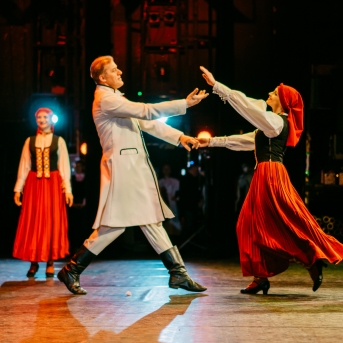 Dancim 70 Latvijas Nacionālajā operā - Foto Anna Zvejniece un Jurģis Rikveilis