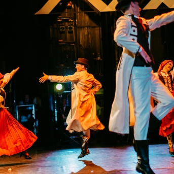 Dancim 70 Latvijas Nacionālajā operā - Foto Anna Zvejniece un Jurģis Rikveilis