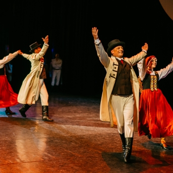 Dancim 70 Latvijas Nacionālajā operā - Foto Anna Zvejniece un Jurģis Rikveilis