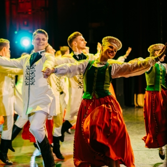 Dancim 70 Latvijas Nacionālajā operā - Foto Anna Zvejniece un Jurģis Rikveilis