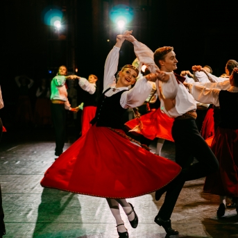 Dancim 70 Latvijas Nacionālajā operā - Foto Anna Zvejniece un Jurģis Rikveilis