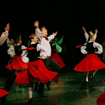 Dancim 70 Latvijas Nacionālajā operā - Foto Anna Zvejniece un Jurģis Rikveilis