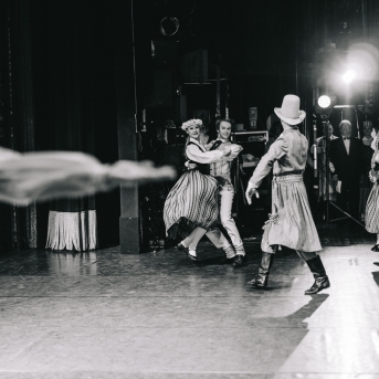 Dancim 70 Latvijas Nacionālajā operā - Foto Anna Zvejniece un Jurģis Rikveilis