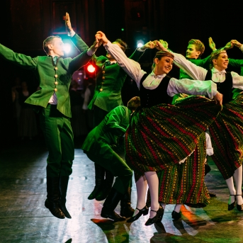 Dancim 70 Latvijas Nacionālajā operā - Foto Anna Zvejniece un Jurģis Rikveilis