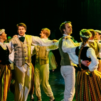 Dancim 70 Latvijas Nacionālajā operā - Foto Anna Zvejniece un Jurģis Rikveilis