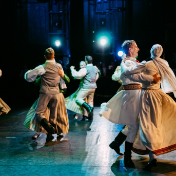 Dancim 70 Latvijas Nacionālajā operā - Foto Anna Zvejniece un Jurģis Rikveilis