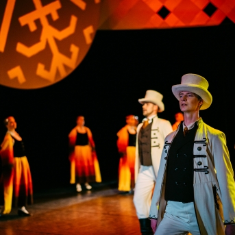 Dancim 70 Latvijas Nacionālajā operā - Foto Anna Zvejniece un Jurģis Rikveilis