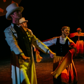 Dancim 70 Latvijas Nacionālajā operā - Foto Anna Zvejniece un Jurģis Rikveilis