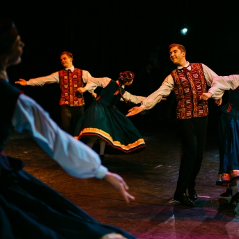 Dancim 70 Latvijas Nacionālajā operā - Foto Anna Zvejniece un Jurģis Rikveilis