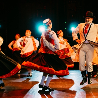 Dancim 70 Latvijas Nacionālajā operā - Foto Anna Zvejniece un Jurģis Rikveilis