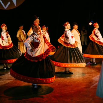 Dancim 70 Latvijas Nacionālajā operā - Foto Anna Zvejniece un Jurģis Rikveilis