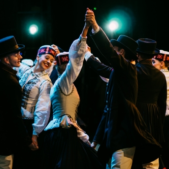 Dancim 70 Latvijas Nacionālajā operā - Foto Anna Zvejniece un Jurģis Rikveilis