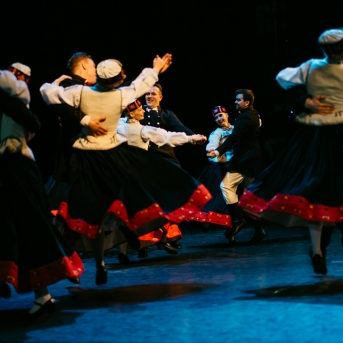 Dancim 70 Latvijas Nacionālajā operā - Foto Anna Zvejniece un Jurģis Rikveilis