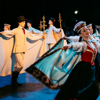 Dancim 70 Latvijas Nacionālajā operā - Foto Anna Zvejniece un Jurģis Rikveilis