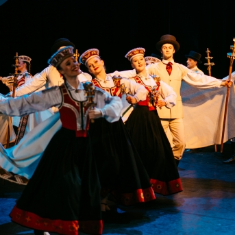 Dancim 70 Latvijas Nacionālajā operā - Foto Anna Zvejniece un Jurģis Rikveilis