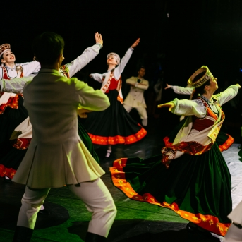 Dancim 70 Latvijas Nacionālajā operā - Foto Anna Zvejniece un Jurģis Rikveilis