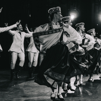 Dancim 70 Latvijas Nacionālajā operā - Foto Anna Zvejniece un Jurģis Rikveilis