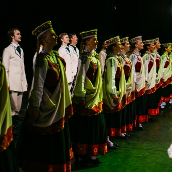 Dancim 70 Latvijas Nacionālajā operā - Foto Anna Zvejniece un Jurģis Rikveilis