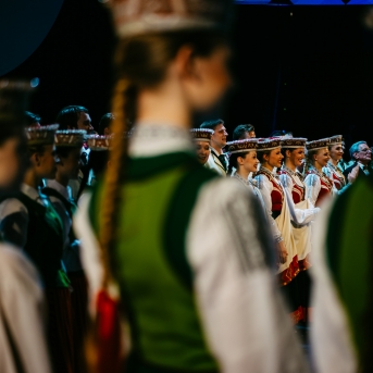 Dancim 70 Latvijas Nacionālajā operā - Foto Anna Zvejniece un Jurģis Rikveilis