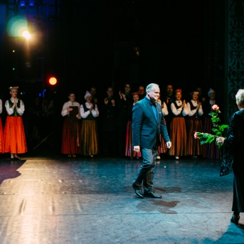 Dancim 70 Latvijas Nacionālajā operā - Foto Anna Zvejniece un Jurģis Rikveilis