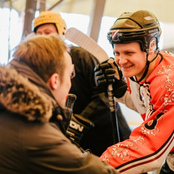 Dancis vs Vektors - draudzīgais hokeja duelis - Foto Jurģis Rikveilis