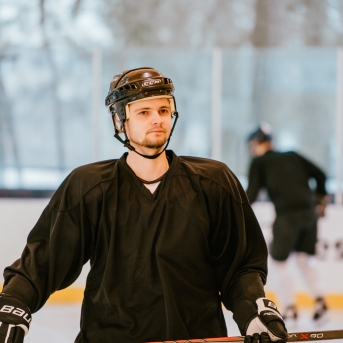 Dancis vs Vektors - draudzīgais hokeja duelis - Foto Jurģis Rikveilis