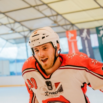 Dancis vs Vektors - draudzīgais hokeja duelis - Foto Jurģis Rikveilis