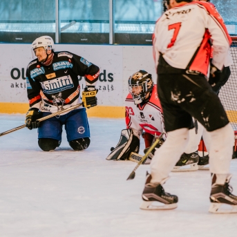 Dancis vs Vektors - draudzīgais hokeja duelis - Foto Jurģis Rikveilis