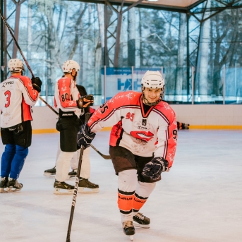 Dancis vs Vektors - draudzīgais hokeja duelis - Foto Jurģis Rikveilis
