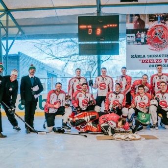 Dancis vs Vektors - draudzīgais hokeja duelis - Foto Jurģis Rikveilis