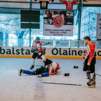 Dancis vs Vektors - draudzīgais hokeja duelis - Foto Jurģis Rikveilis