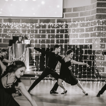 Gada balle „Danča modes - No klasikas līdz avangardam“ - Foto Anna Zvejniece