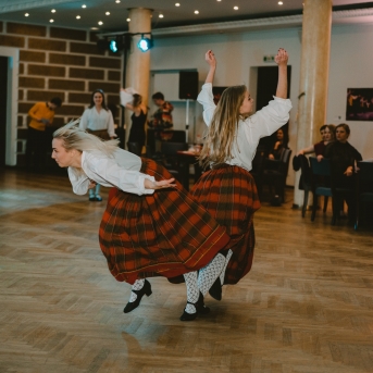 Gada balle „Danča modes - No klasikas līdz avangardam“ - Foto Anna Zvejniece