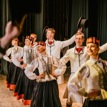 „Ceļā uz Deju svētkiem“ CATA kultūras namā, Cēsīs - Foto Jurģis Rikveilis, Reinis Bērze, Kārlis Lācis