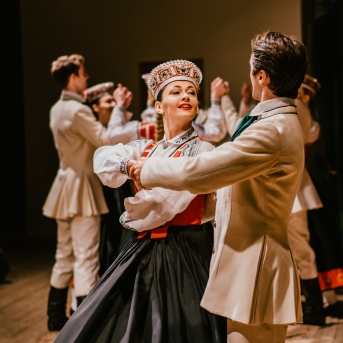 „Ceļā uz Deju svētkiem“ CATA kultūras namā, Cēsīs - Foto Jurģis Rikveilis, Reinis Bērze, Kārlis Lācis