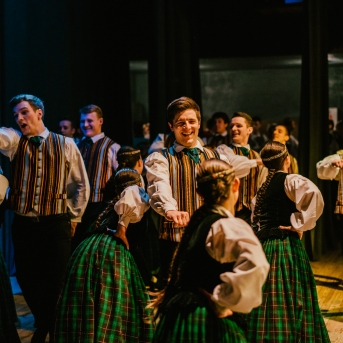 „Ceļā uz Deju svētkiem“ CATA kultūras namā, Cēsīs - Foto Jurģis Rikveilis, Reinis Bērze, Kārlis Lācis