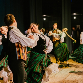 „Ceļā uz Deju svētkiem“ CATA kultūras namā, Cēsīs - Foto Jurģis Rikveilis, Reinis Bērze, Kārlis Lācis