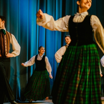 „Ceļā uz Deju svētkiem“ CATA kultūras namā, Cēsīs - Foto Jurģis Rikveilis, Reinis Bērze, Kārlis Lācis