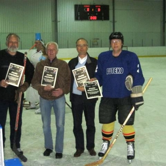 Lielajam hokejam 40 - 