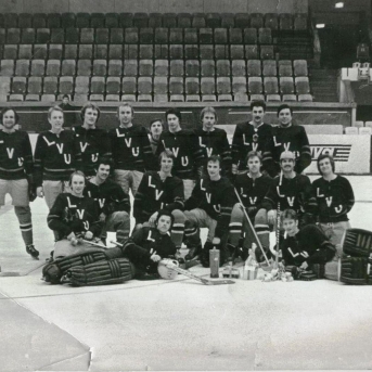 Lielajam hokejam 40 - 