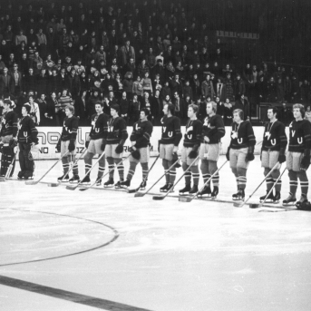 Lielajam hokejam 40 - 